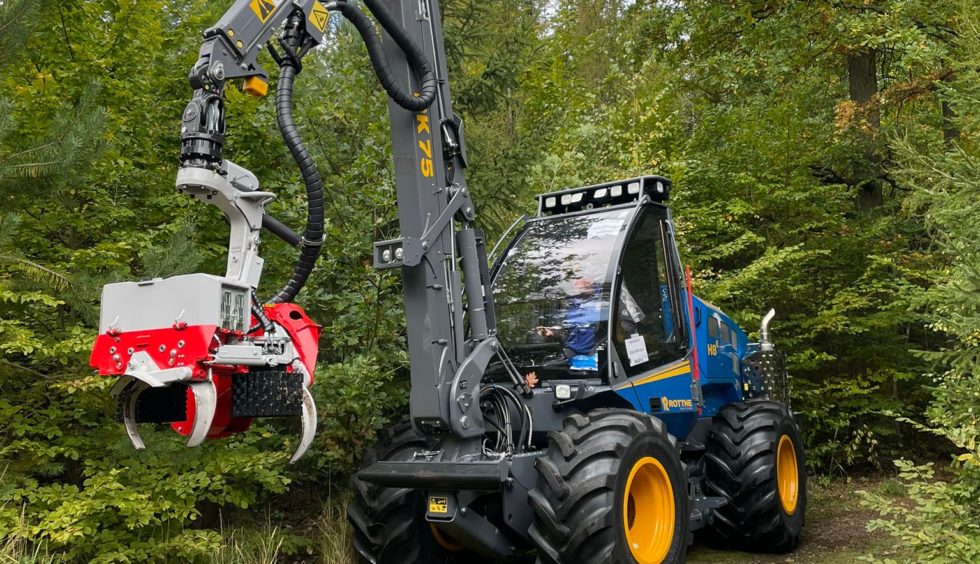 Školení kácecí hlavice LogMax
