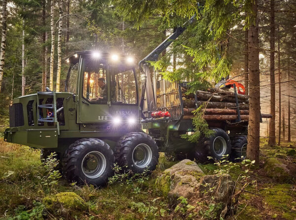 Vyvážecí traktor FARMA LF8 Vyvážecí traktor FARMA LF8