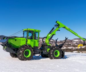 Lesní traktor EQUUS 240 UN